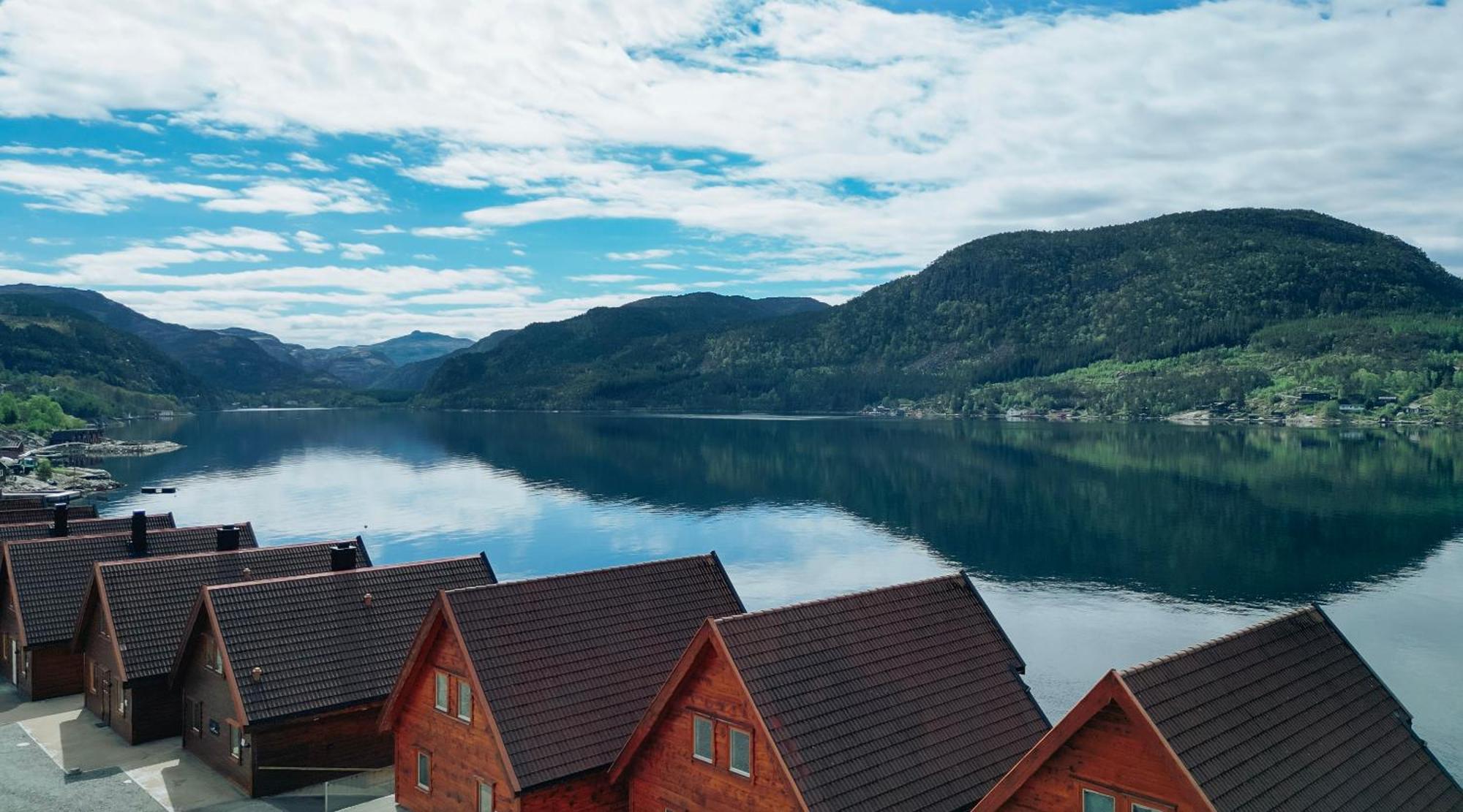 Preikestolen Panorama - Seaside Apartments Jørpeland Kültér fotó