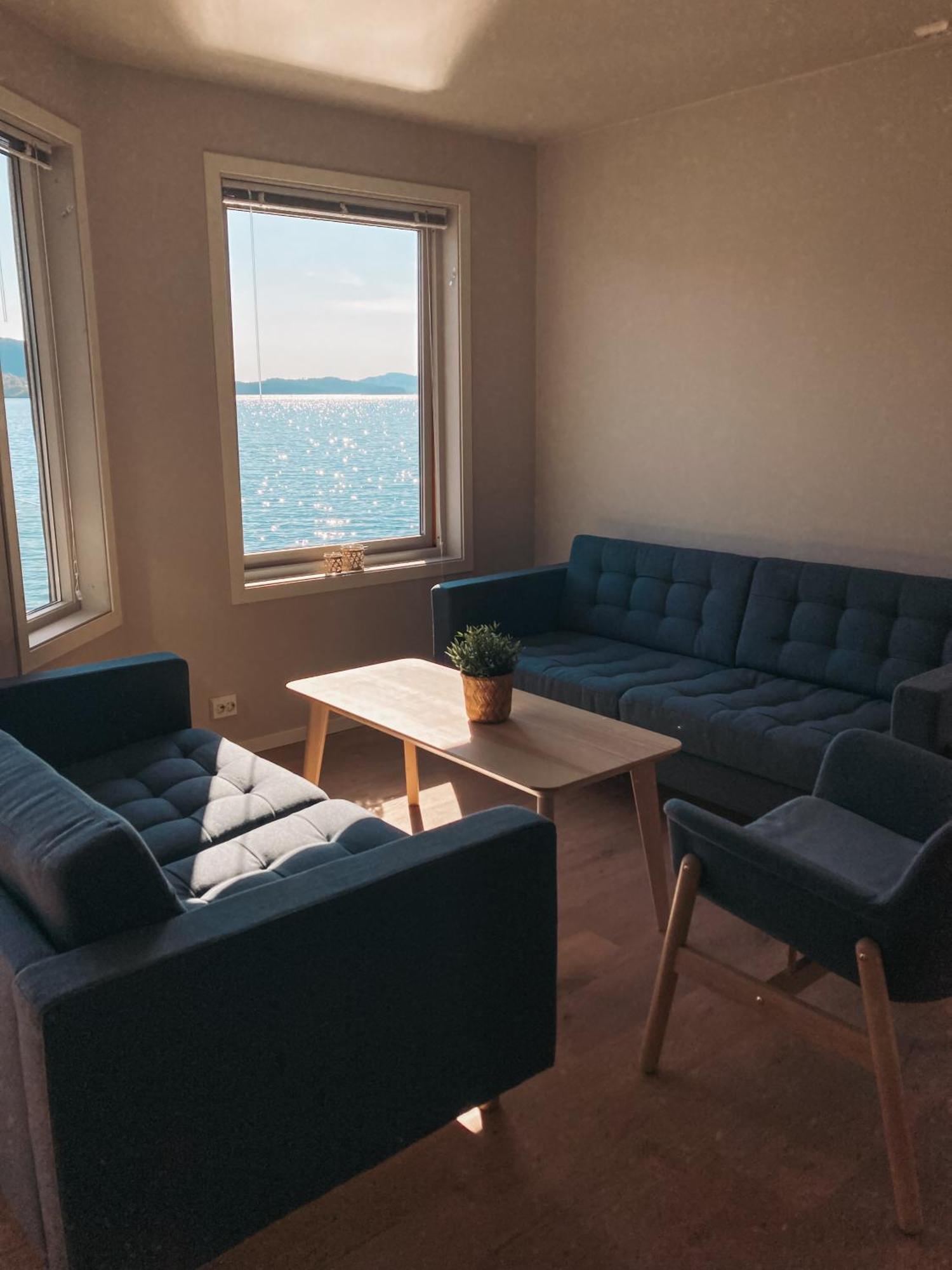 Preikestolen Panorama - Seaside Apartments Jørpeland Kültér fotó